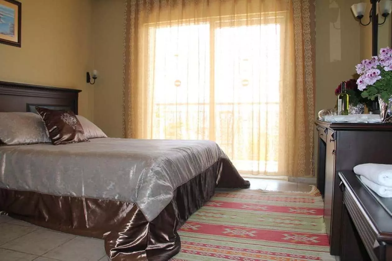 CLUBDORADO_SHABAVIZ (13).jpg